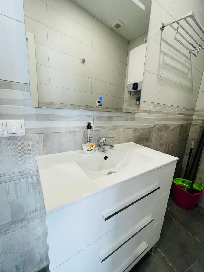 City Heart Alicante Studio Apartment - Castle View Bagian luar foto